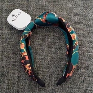 Cute headband never worn before